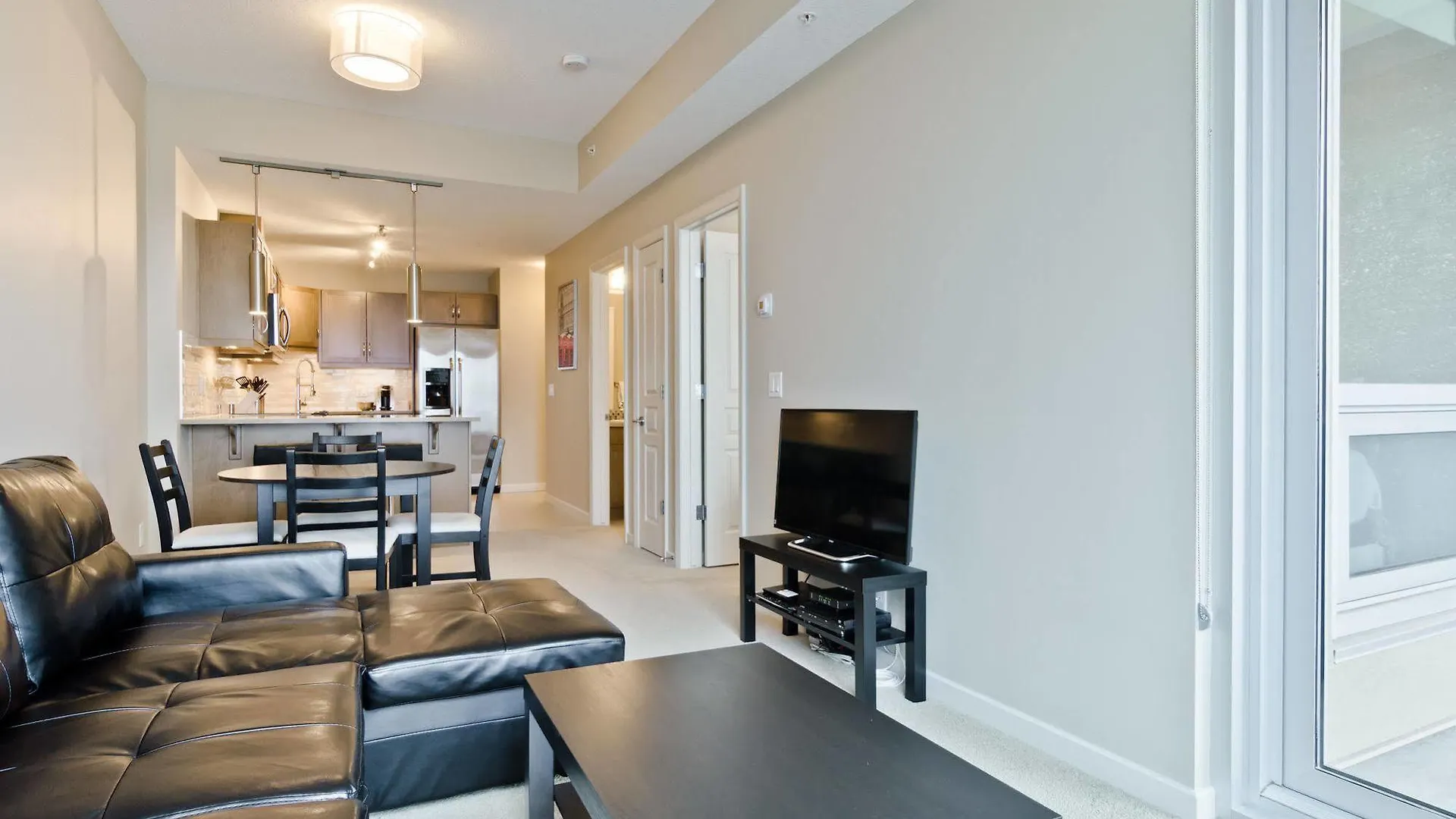 Apartamento Executive Suites By Roseman - Alura YYC