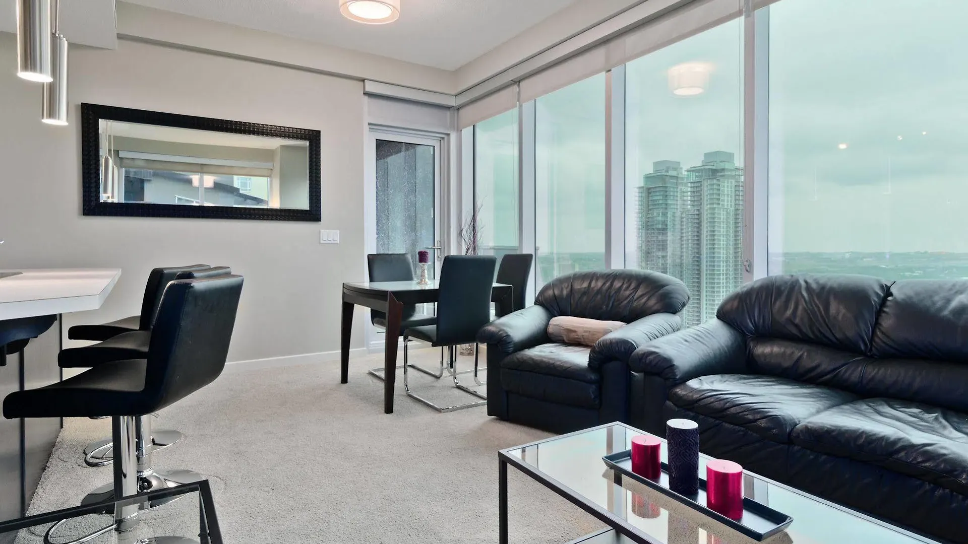 Executive Suites By Roseman - Alura YYC 0*,