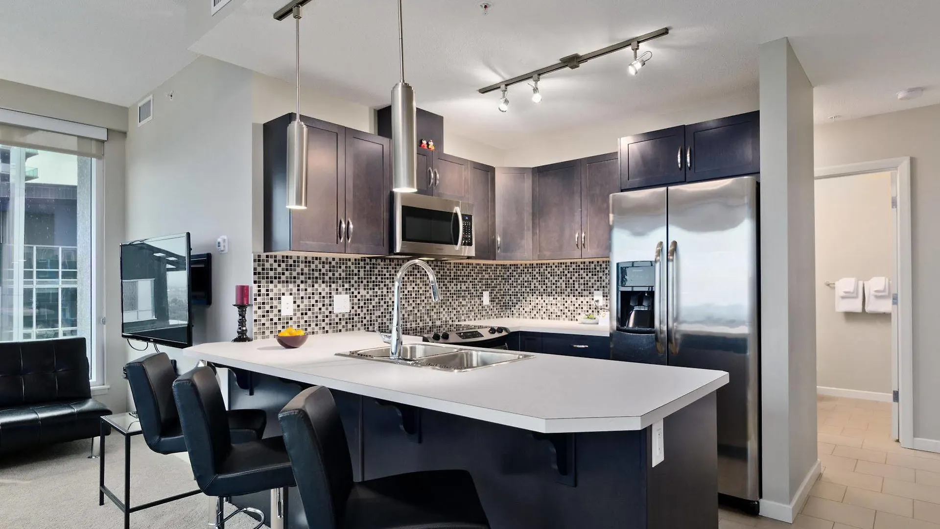 Apartamento Executive Suites By Roseman - Alura YYC Canadá
